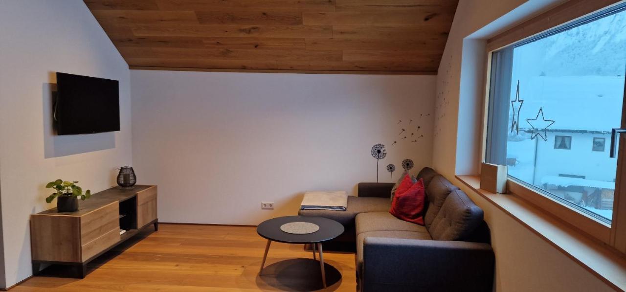 Haus Moosbrugger Apartment Mellau Exterior photo